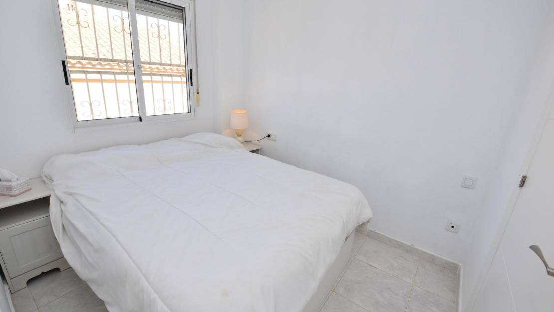 Sale - Villa - Torrevieja - Los altos