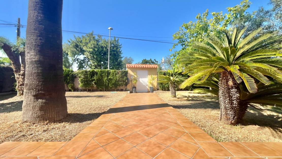Sale - Villa - Torrevieja - Los Balcones - Los Altos del Edén