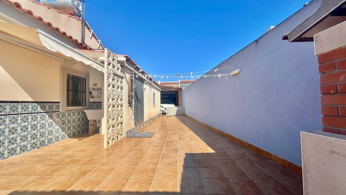Sale - Villa - Torrevieja - Los Balcones - Los Altos del Edén