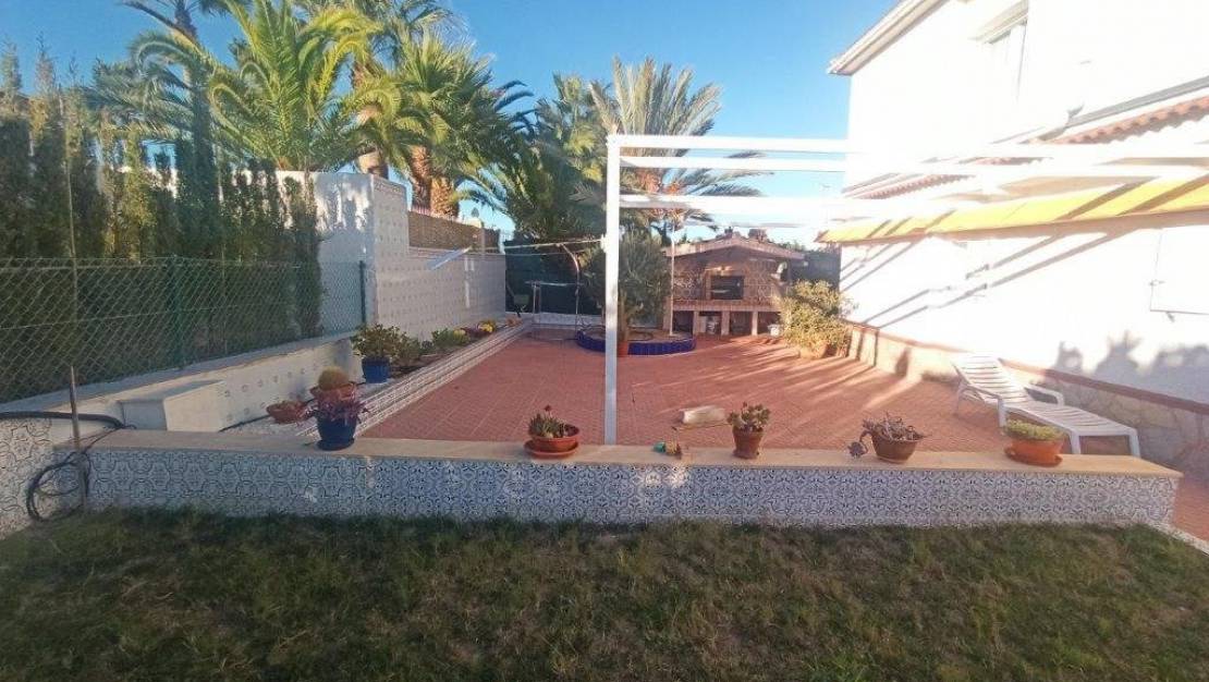 Sale - Villa - Torrevieja - Los Balcones