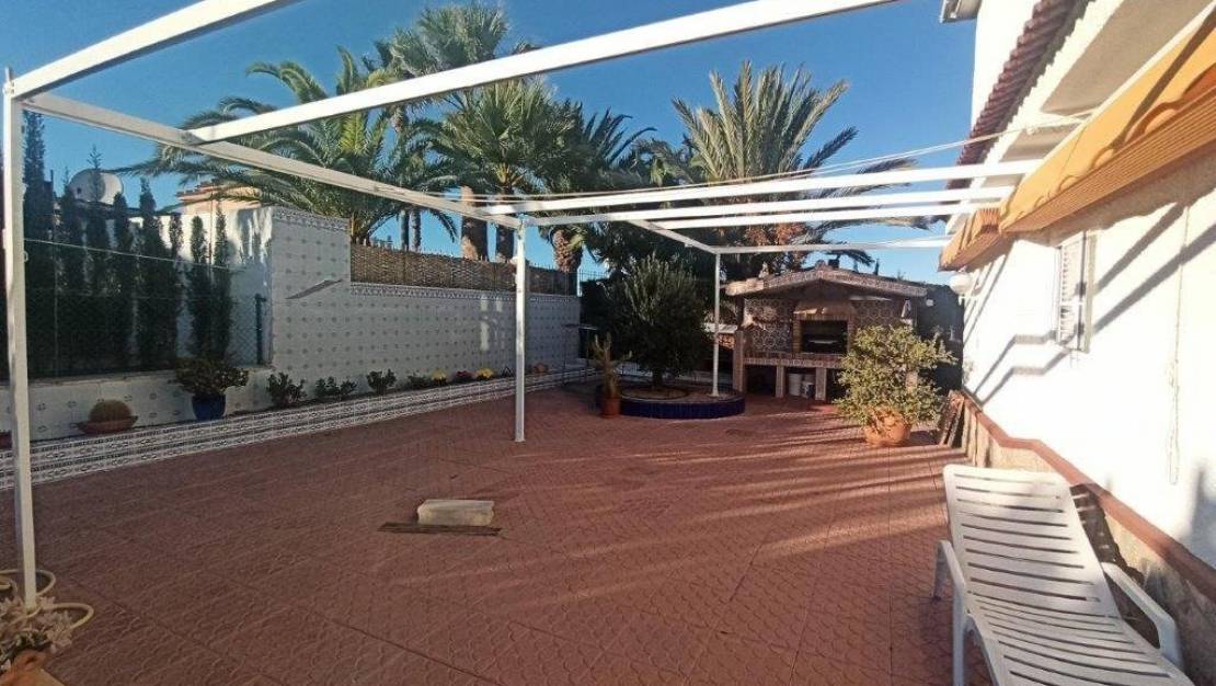 Sale - Villa - Torrevieja - Los Balcones