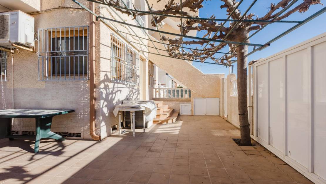 Sale - Villa - Torrevieja - Playa De La Mata