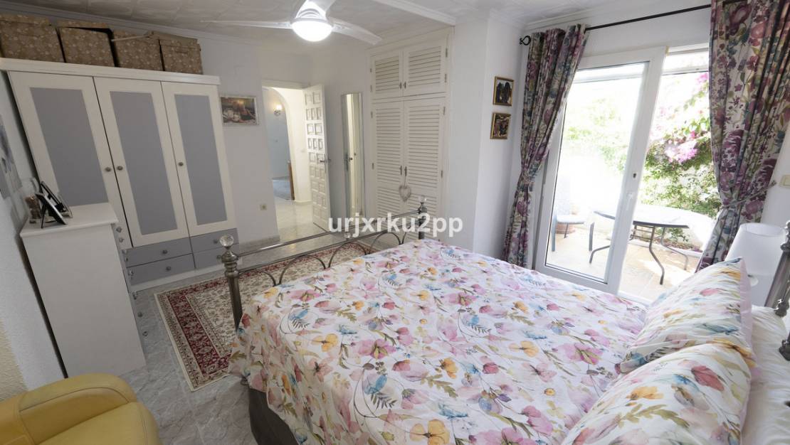 Sale - Villa - Torrevieja - San Luis