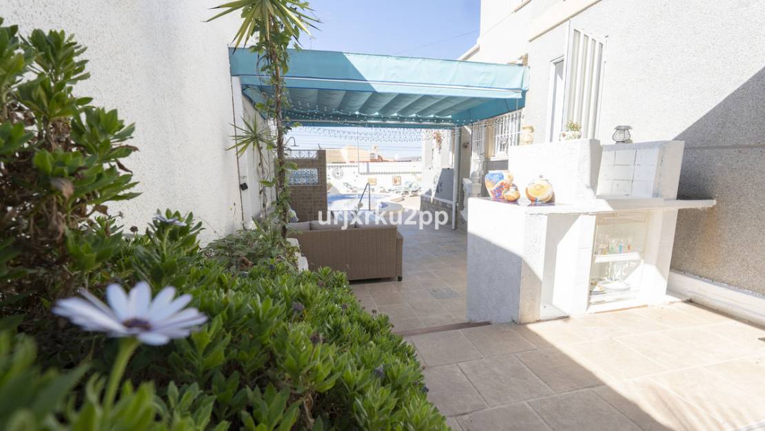 Sale - Villa - Torrevieja - San Luis