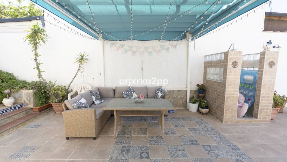 Sale - Villa - Torrevieja - San Luis