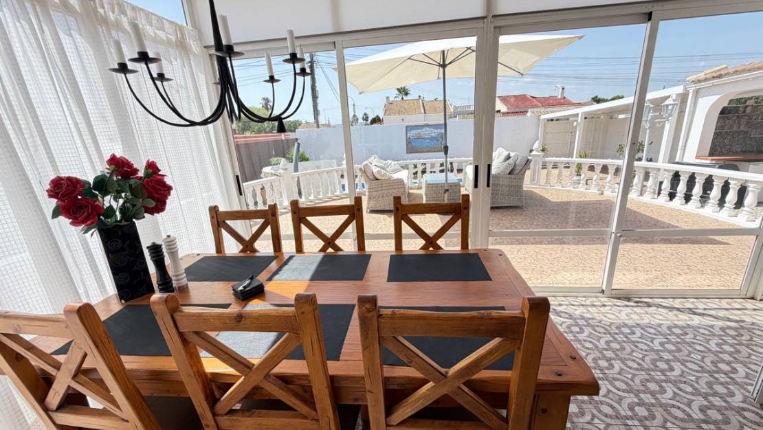 Sale - Villa - Torrevieja - San Luis