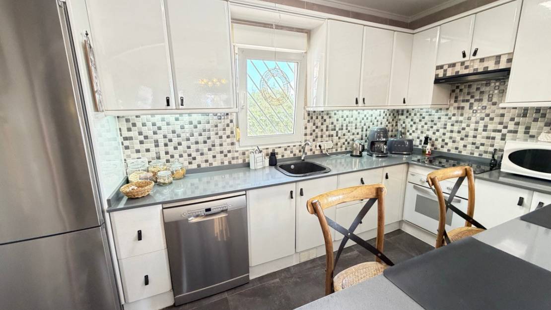 Sale - Villa - Torrevieja - San Luis