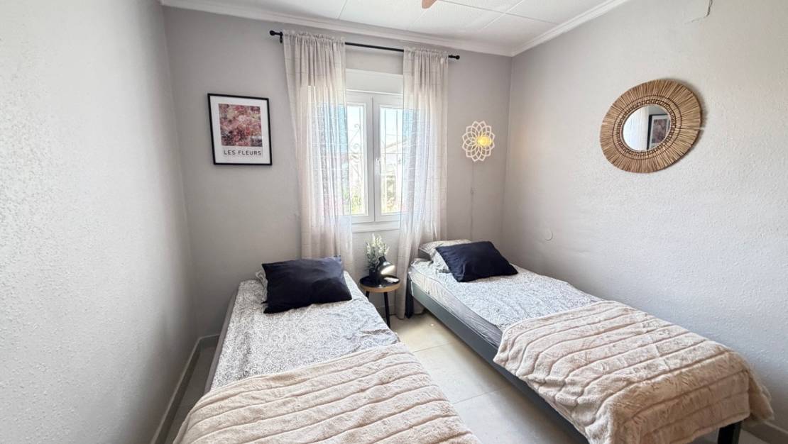 Sale - Villa - Torrevieja - San Luis