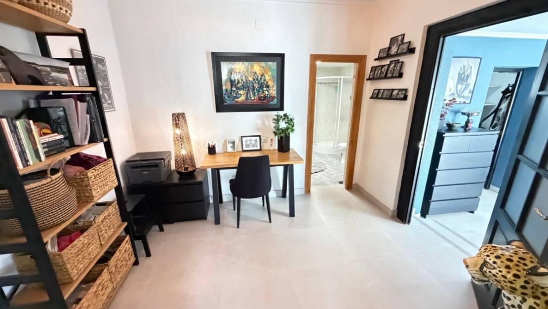 Sale - Villa - Torrevieja - San Luis