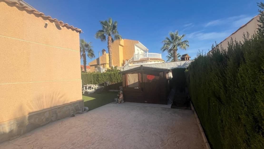 Sale - Villa - Torrevieja - San Luis