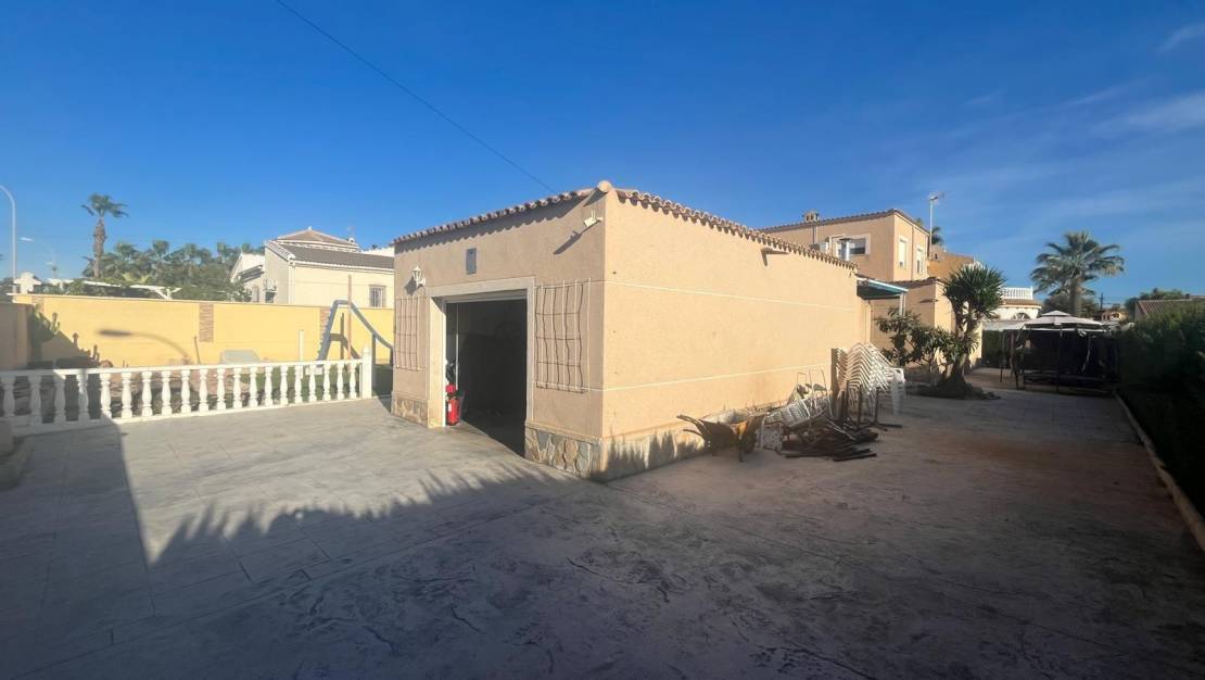 Sale - Villa - Torrevieja - San Luis