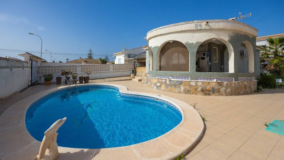 Sale - Villa - Torrevieja - San Luis