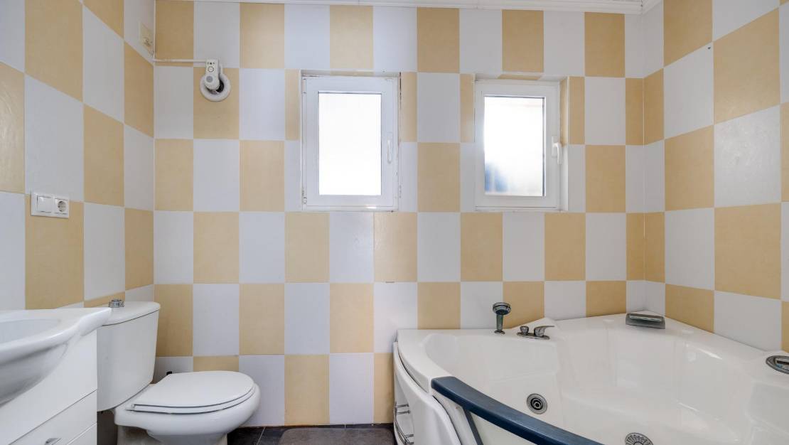 Sale - Villa - Torrevieja - San Luis