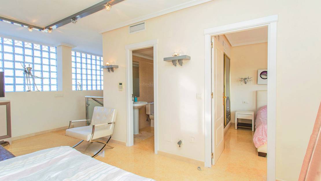 Sale - Villa - Torrevieja - Torre la mata