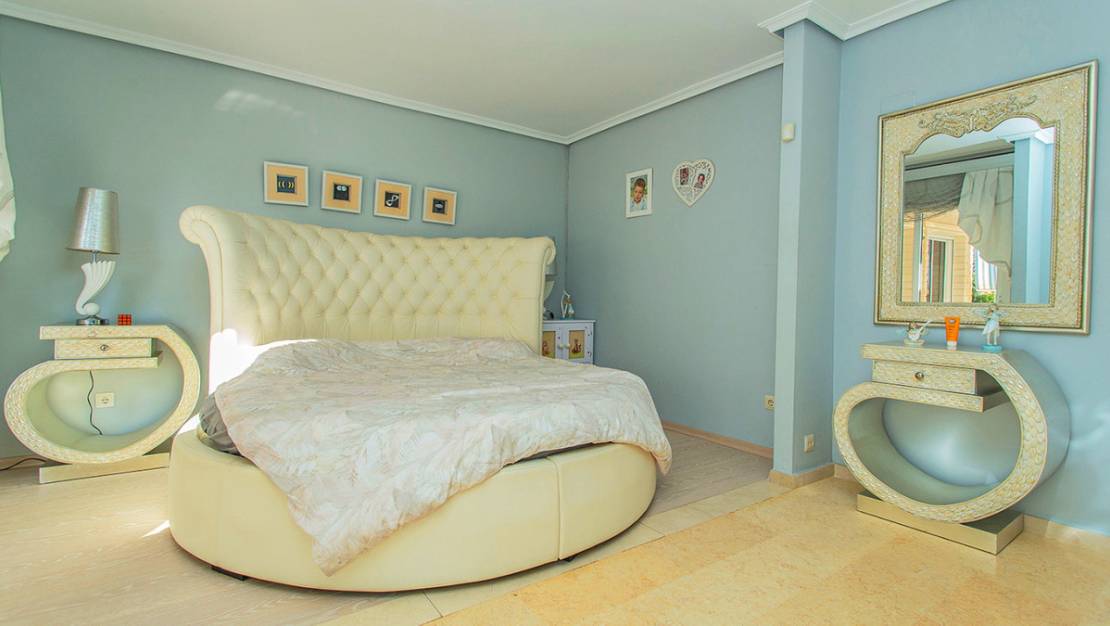 Sale - Villa - Torrevieja - Torre la mata