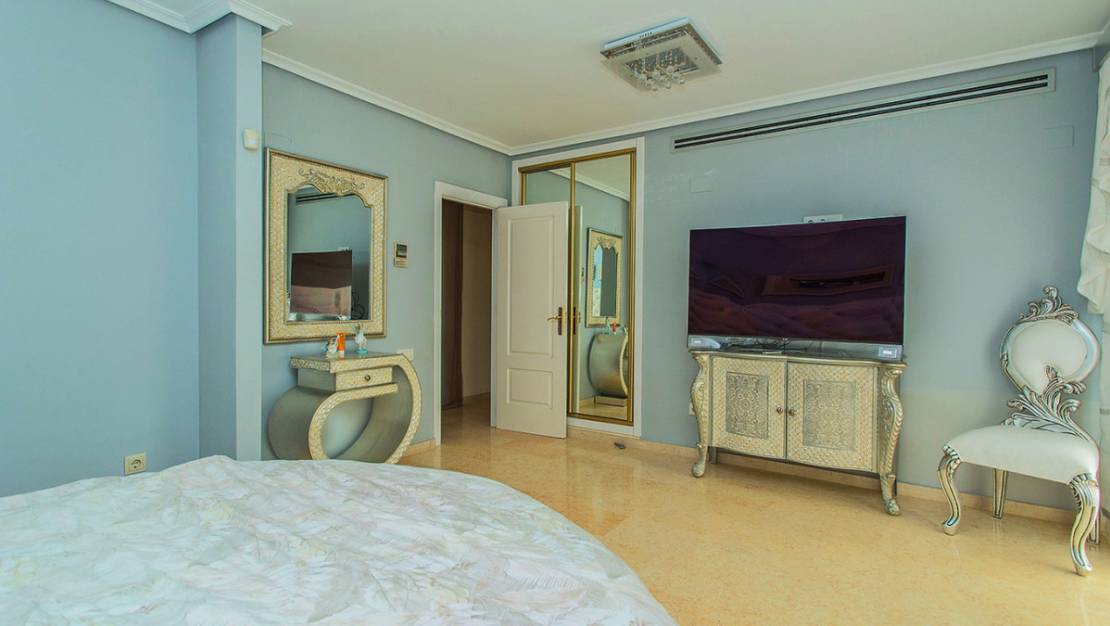 Sale - Villa - Torrevieja - Torre la mata