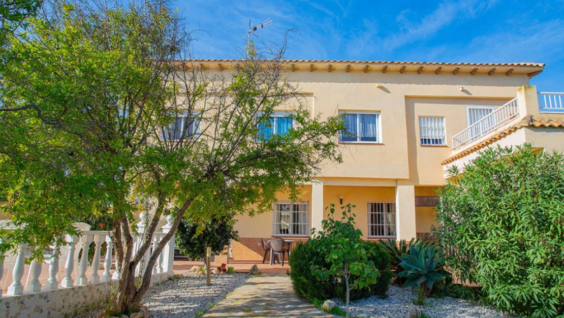 Sale - Villa - Torrevieja - Torre la mata