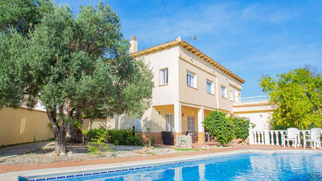 Sale - Villa - Torrevieja - Torre la mata