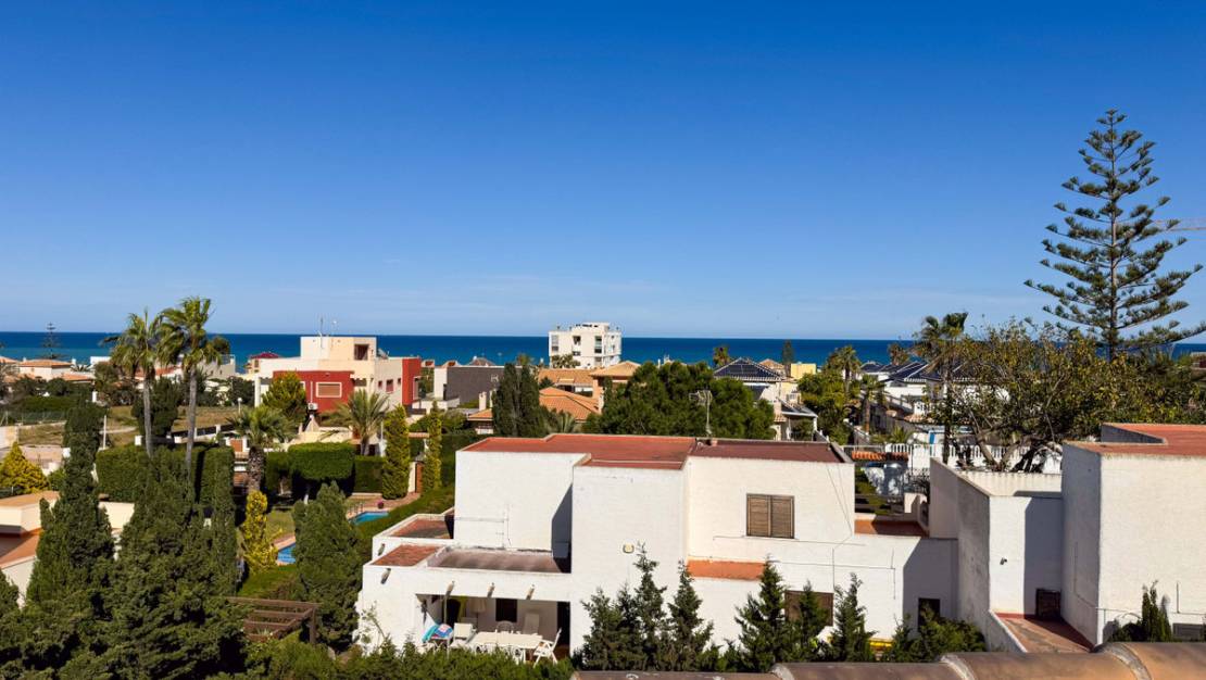 Sale - Villa - Torrevieja - Torre la mata