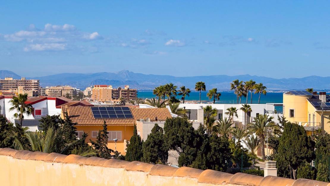 Sale - Villa - Torrevieja - Torre la mata