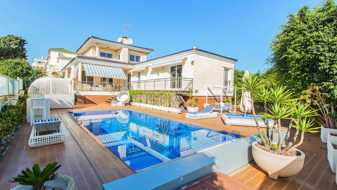 Sale - Villa - Torrevieja - Torre la mata