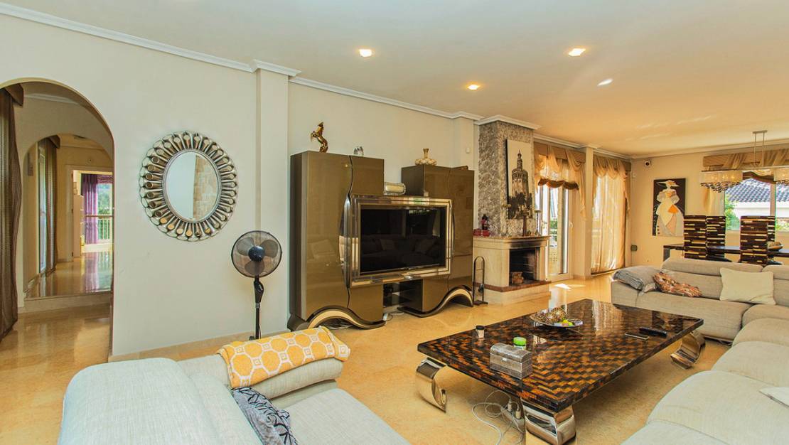 Sale - Villa - Torrevieja - Torre la mata