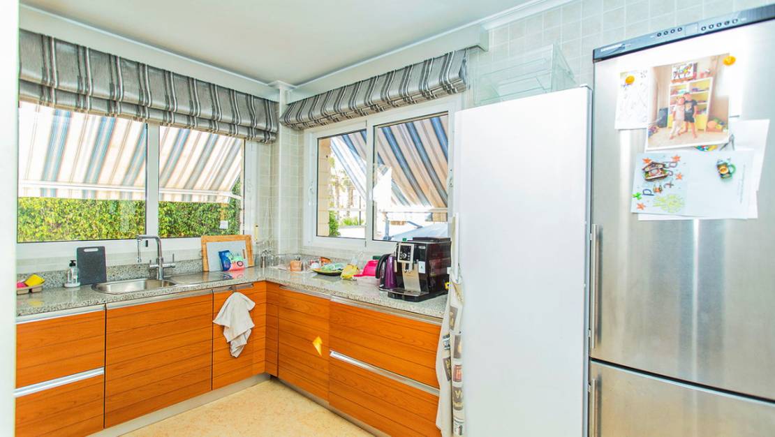 Sale - Villa - Torrevieja - Torre la mata