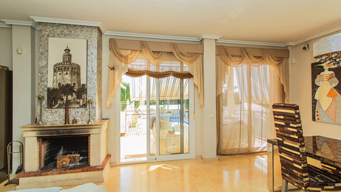Sale - Villa - Torrevieja - Torre la mata