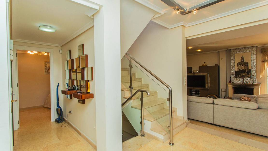 Sale - Villa - Torrevieja - Torre la mata