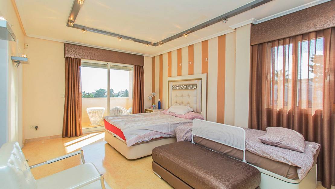 Sale - Villa - Torrevieja - Torre la mata