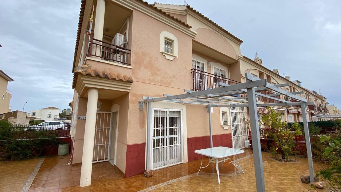 Sale - Villa - Torrevieja - Torreblanca