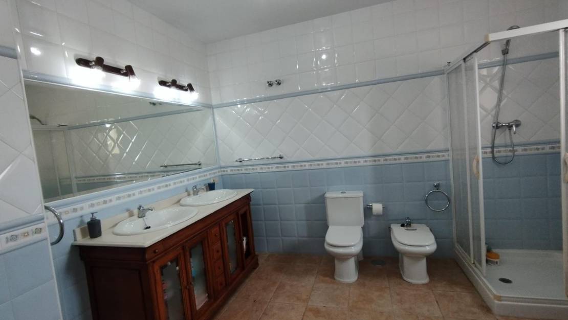 Sale - Villa - Torrevieja - Torreta florida