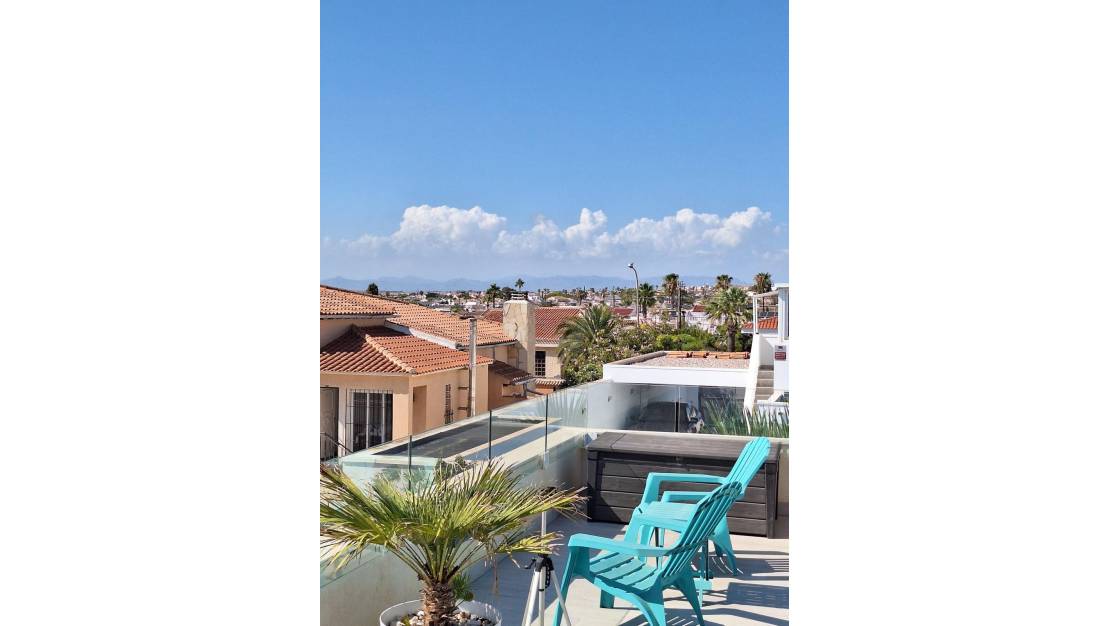 Sale - Villa - Torrevieja - Torrevieja Centro