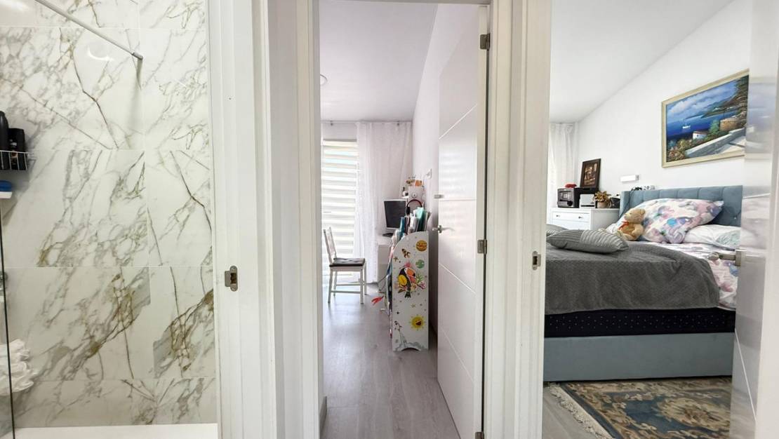 Sale - Villa - Torrevieja - Torrevieja Centro