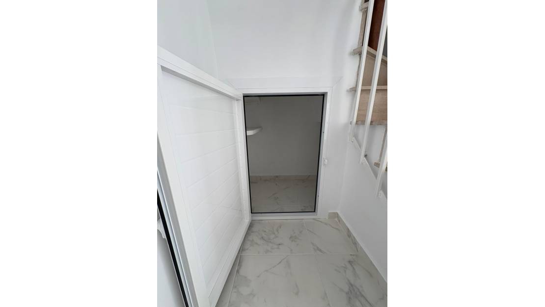 Sale - Villa - Torrevieja - Torrevieja Centro