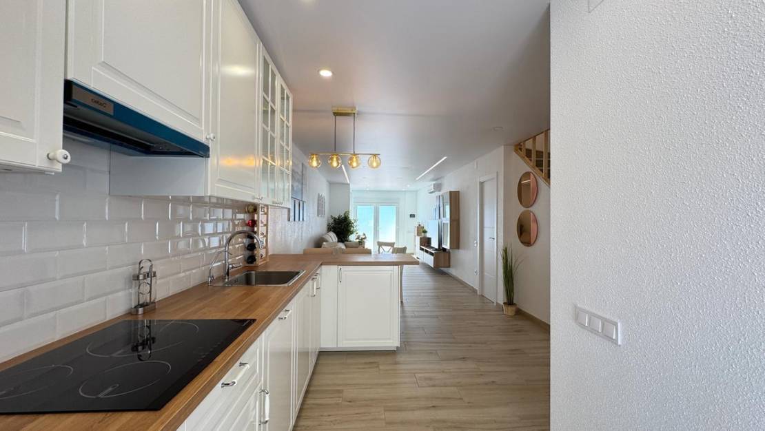 Sale - Villa - Torrevieja - Torrevieja Centro