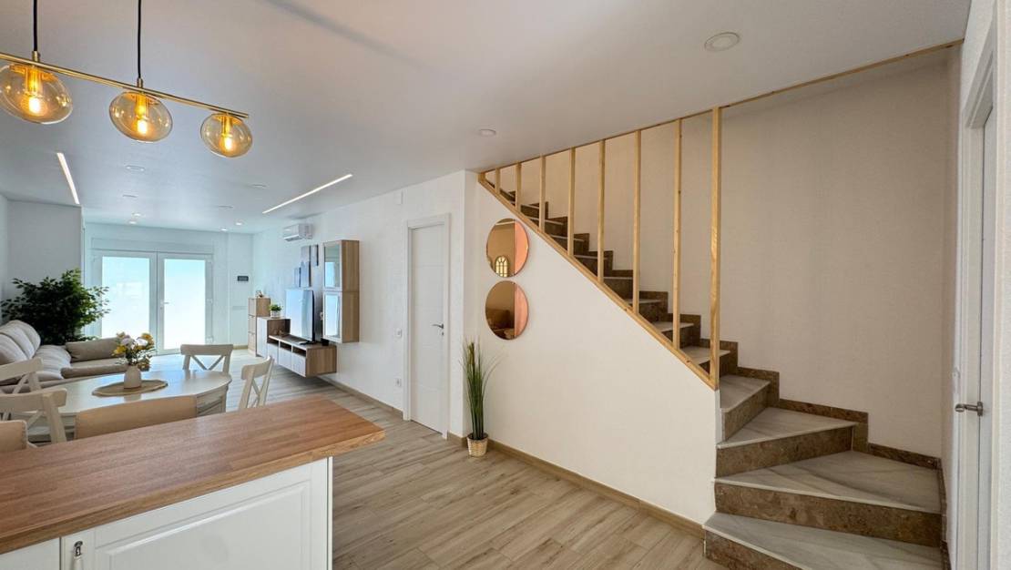 Sale - Villa - Torrevieja - Torrevieja Centro