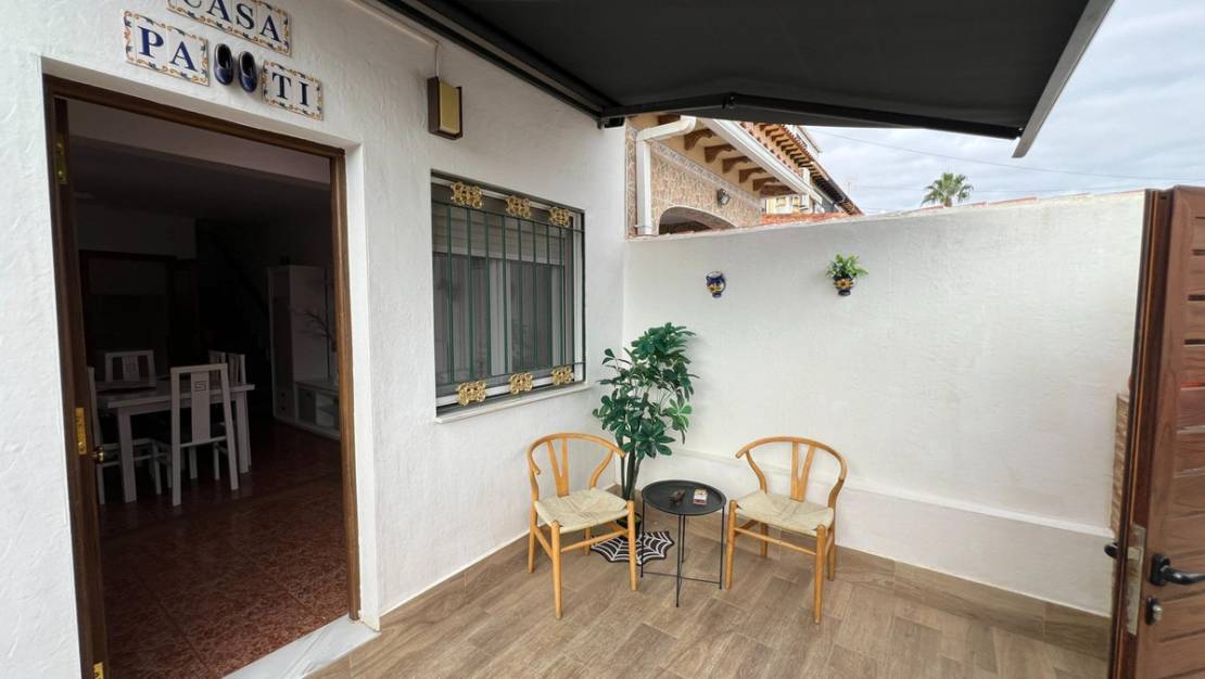 Sale - Villa - Torrevieja - Torrevieja Centro