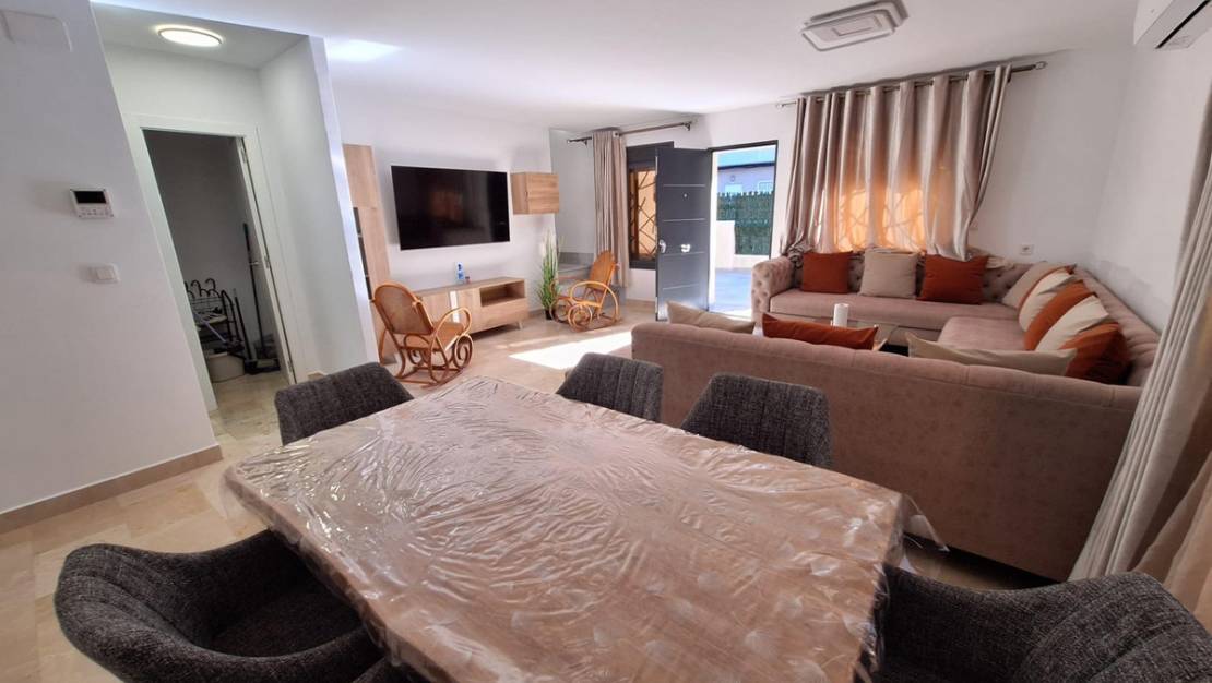 Sale - Villa - Torrevieja - Torrevieja Centro