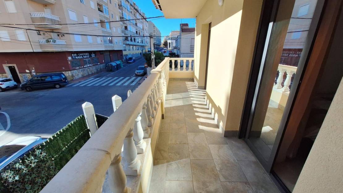 Sale - Villa - Torrevieja - Torrevieja Centro