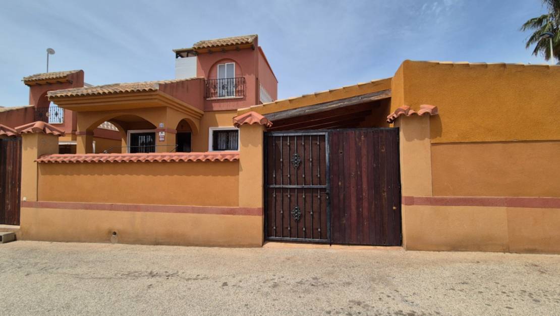 Sale - Villa - Torrevieja - Torrevieja Centro