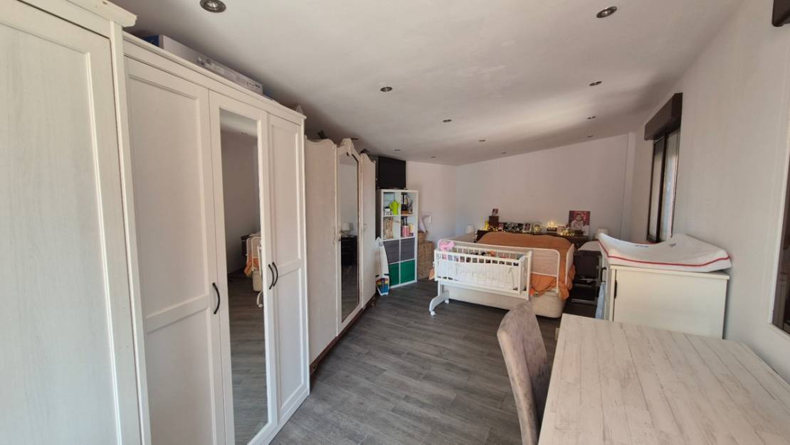 Sale - Villa - Torrevieja - Torrevieja Centro