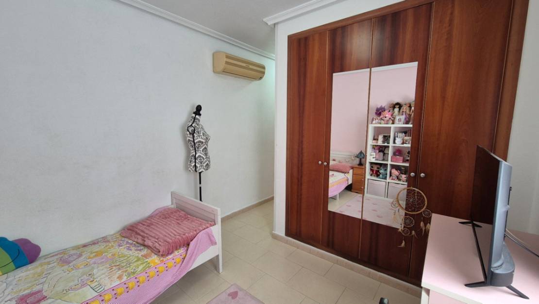 Sale - Villa - Torrevieja - Torrevieja Centro