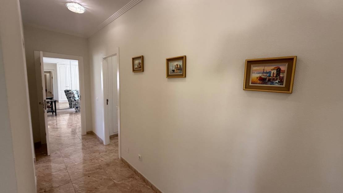 Sale - Villa - Torrevieja - Torrevieja Centro