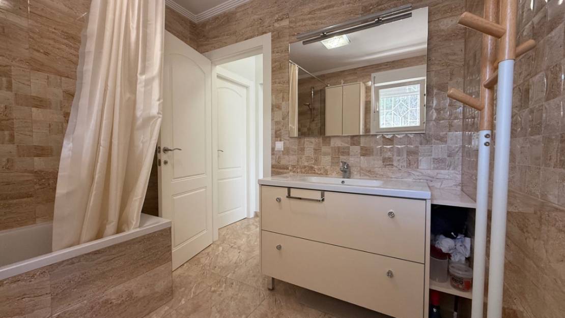 Sale - Villa - Torrevieja - Torrevieja Centro