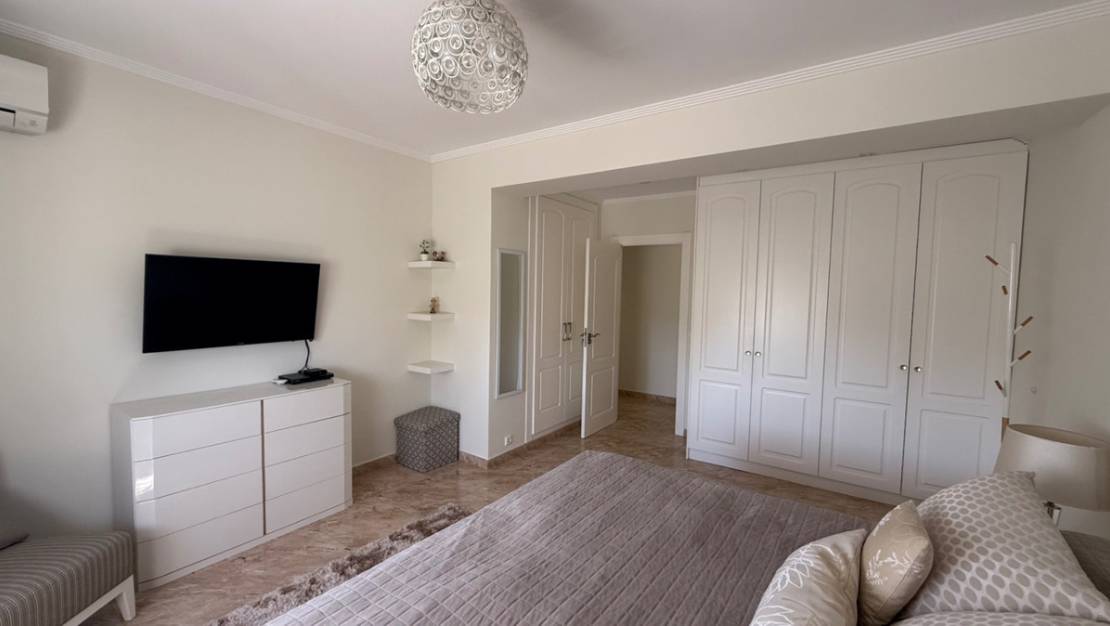 Sale - Villa - Torrevieja - Torrevieja Centro