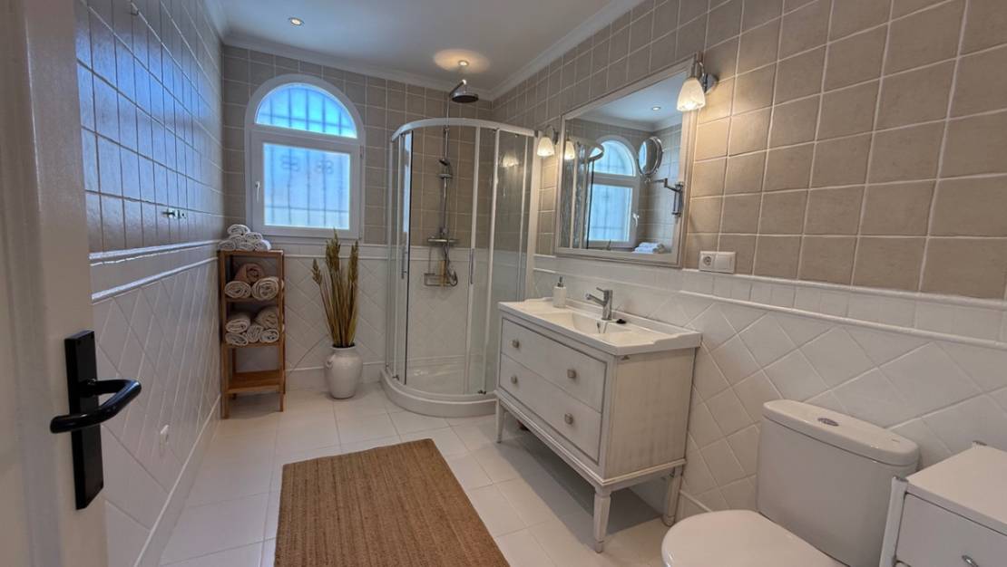 Sale - Villa - Torrevieja - Torrevieja Centro