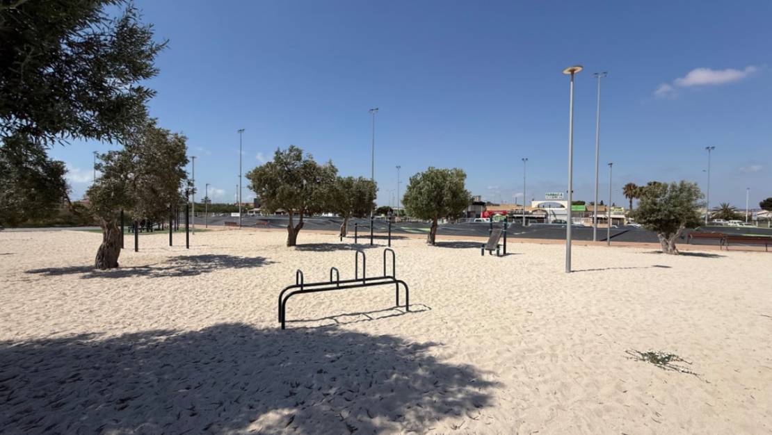 Sale - Villa - Torrevieja - Torrevieja Centro