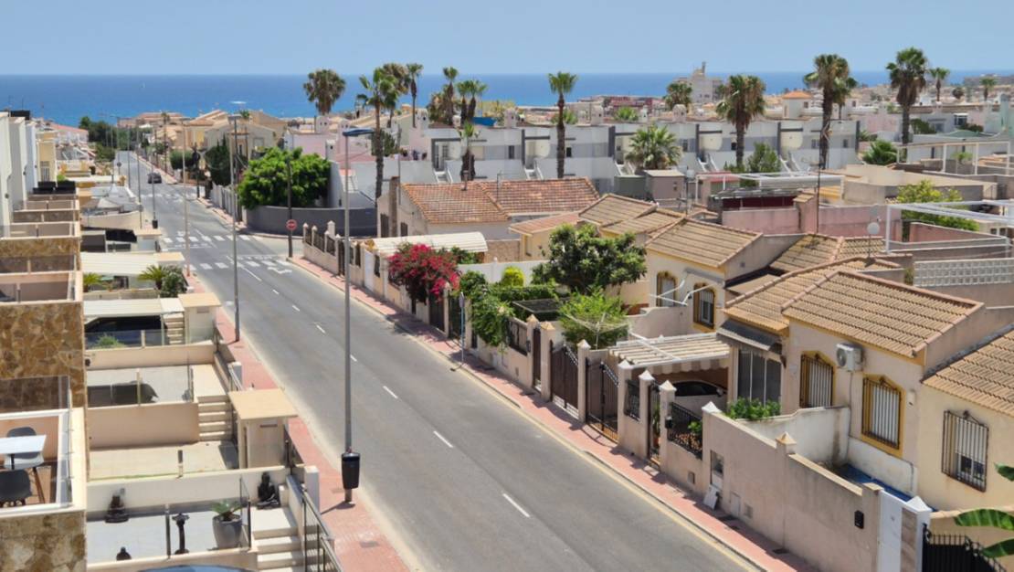 Sale - Villa - Torrevieja - Torrevieja Centro