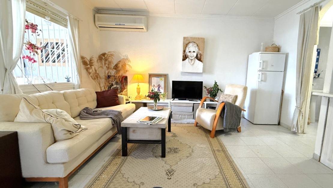 Sale - Villa - Torrevieja - Torrevieja Centro